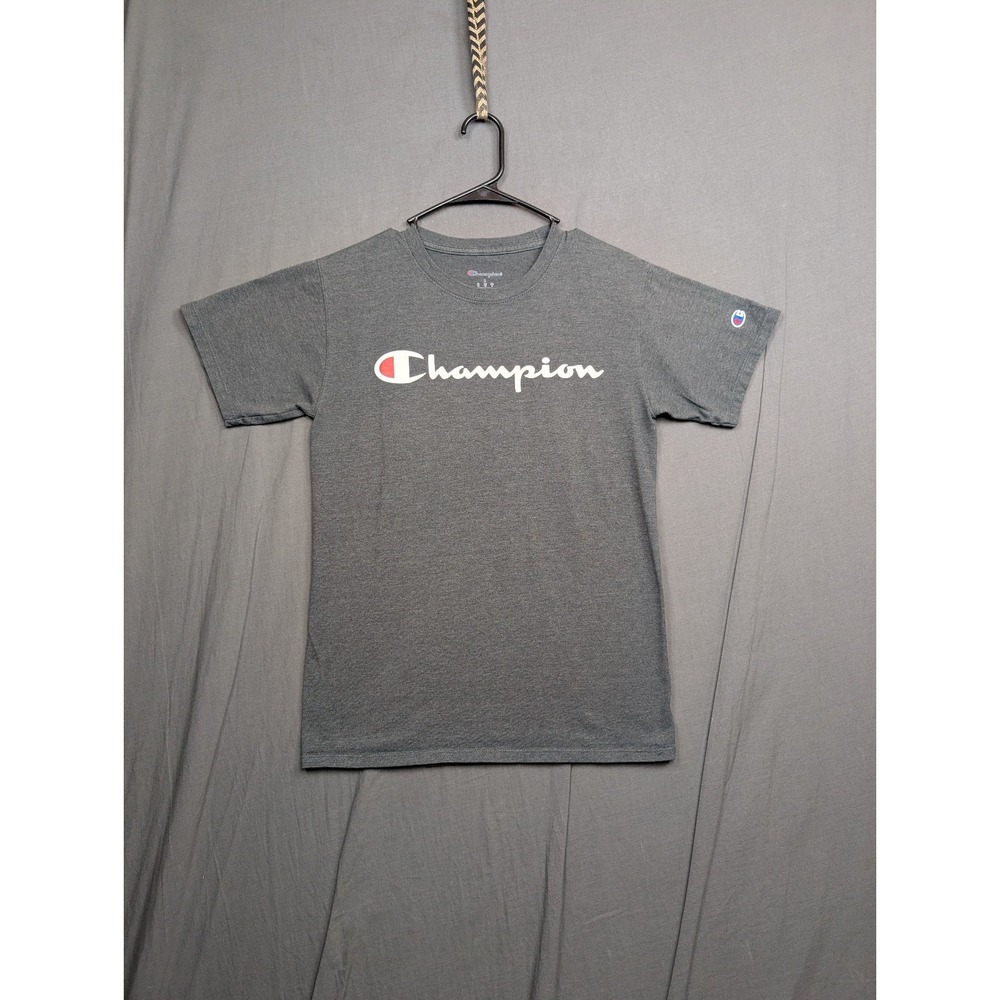 Champion Youth Short Sleeve graphic t-shirt Small